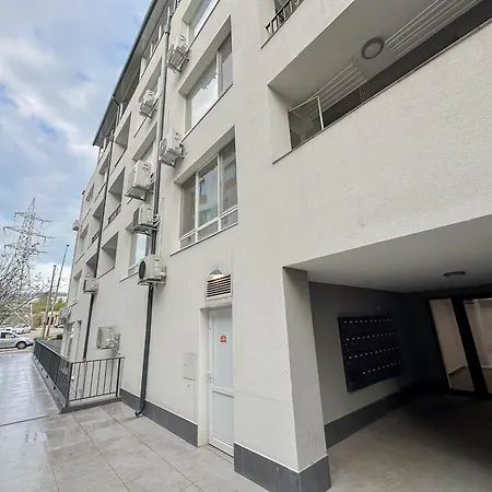 Appartement 1bd Retreat With Balcony In Vibrant District By Flat Mаnager